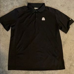 Like new men’s golf shirt